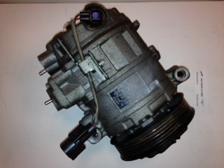 2W93-19D629-DD V8 Airco pump